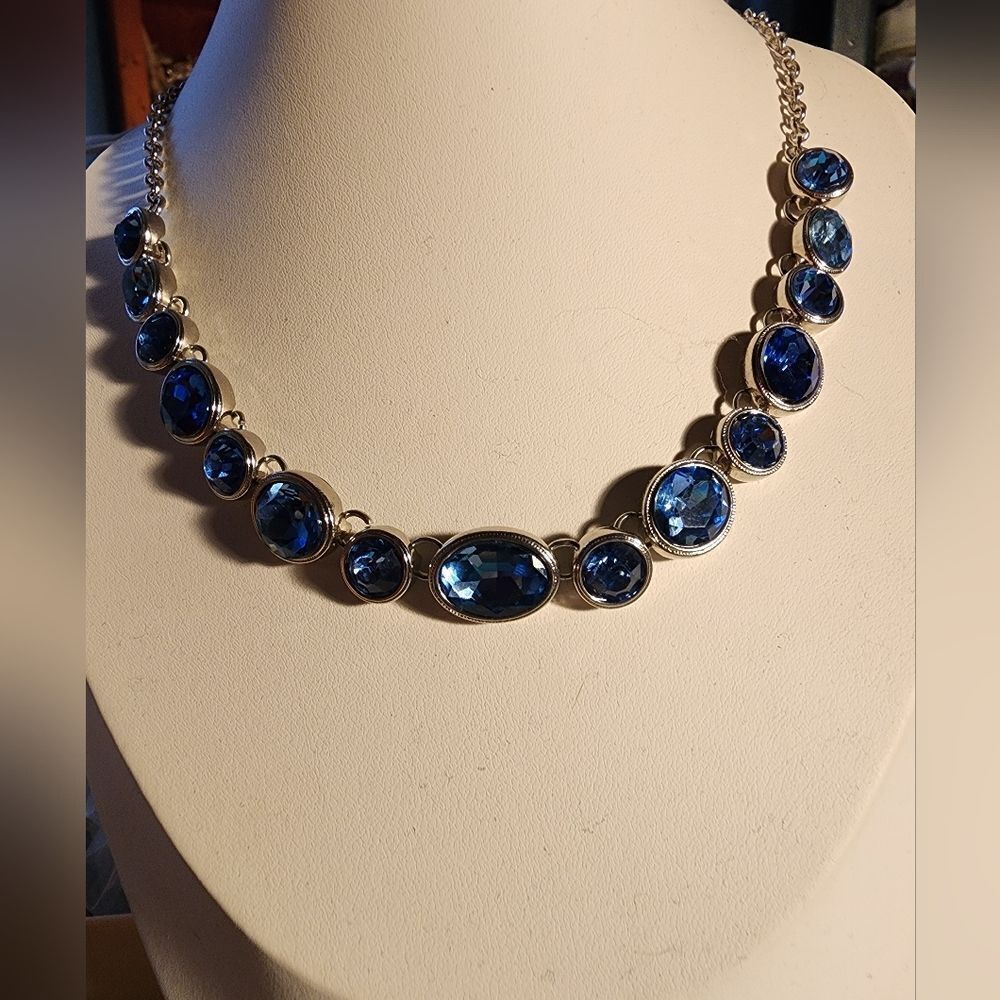 MONET Demi Parure Blue Rhinestone Necklace Vintage 18-inch - Picture 2 of 6